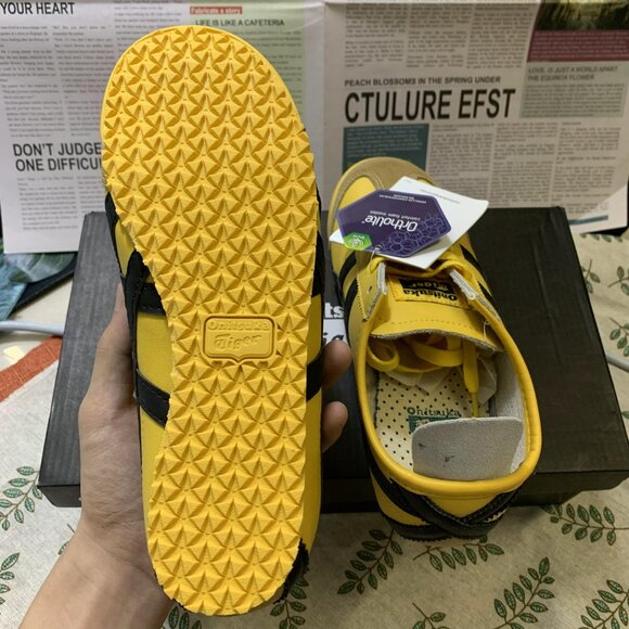 Onitsuka Tiger Mexico 66 ASICS Sneaker Shoes - Picture 5 of 6